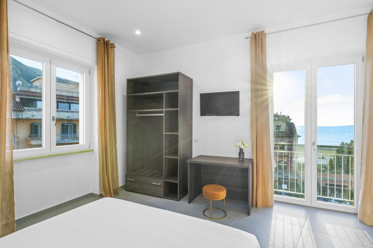 Pangea Luxury Rooms 卡斯特拉玛雷帝斯达比亚 外观 照片